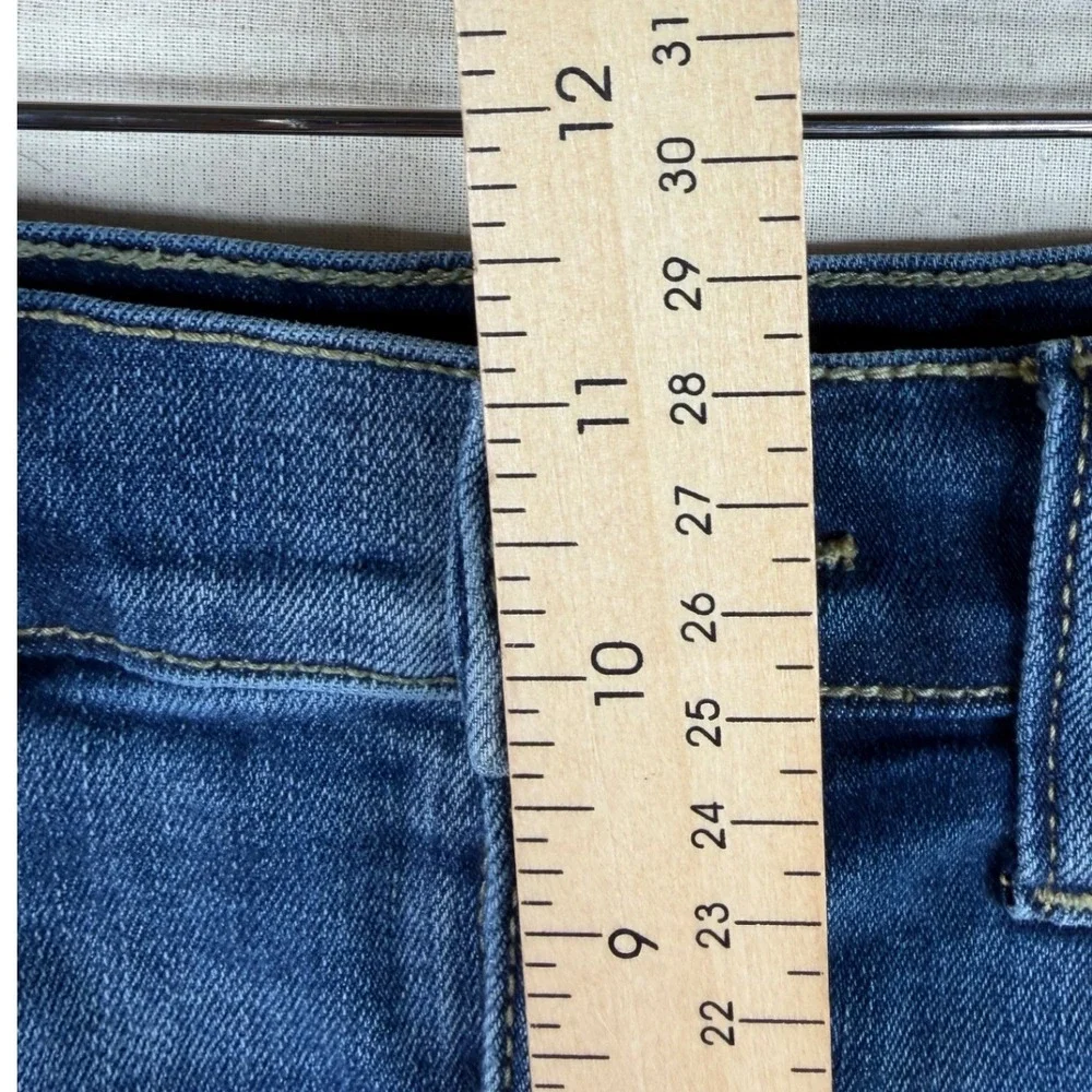 Altar'd State High Rise Denim Shorts size 26‎ Blue
